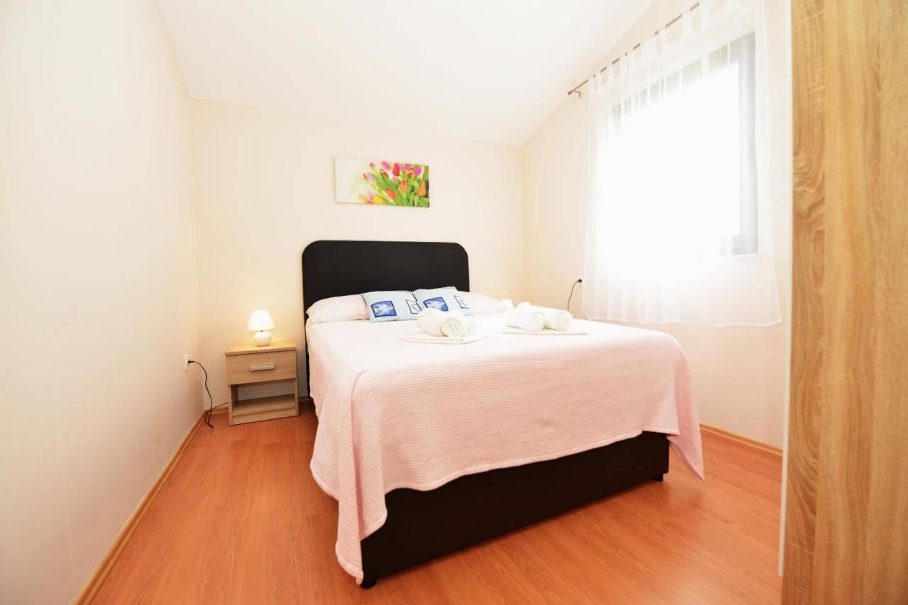 Apartment Lavender Vir Ngoại thất bức ảnh
