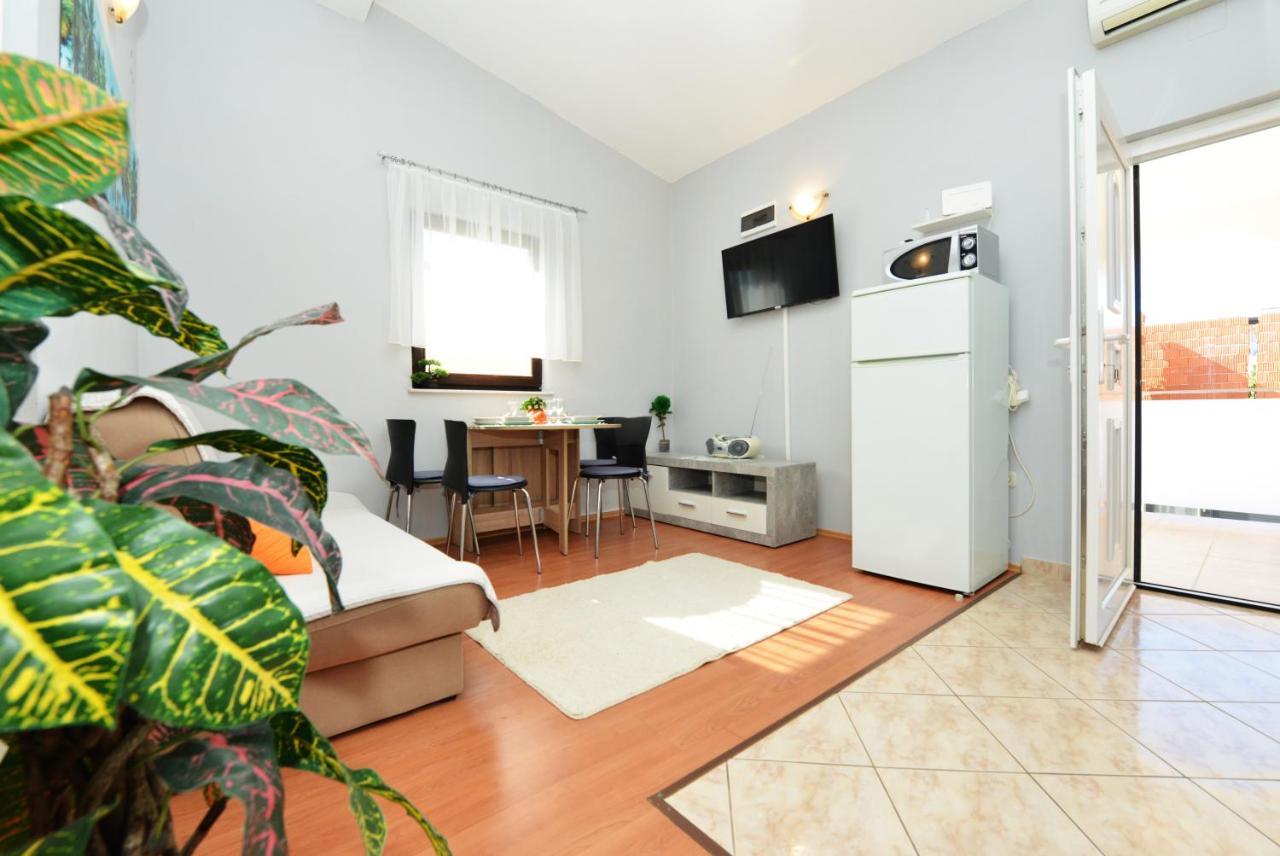 Apartment Lavender Vir Ngoại thất bức ảnh